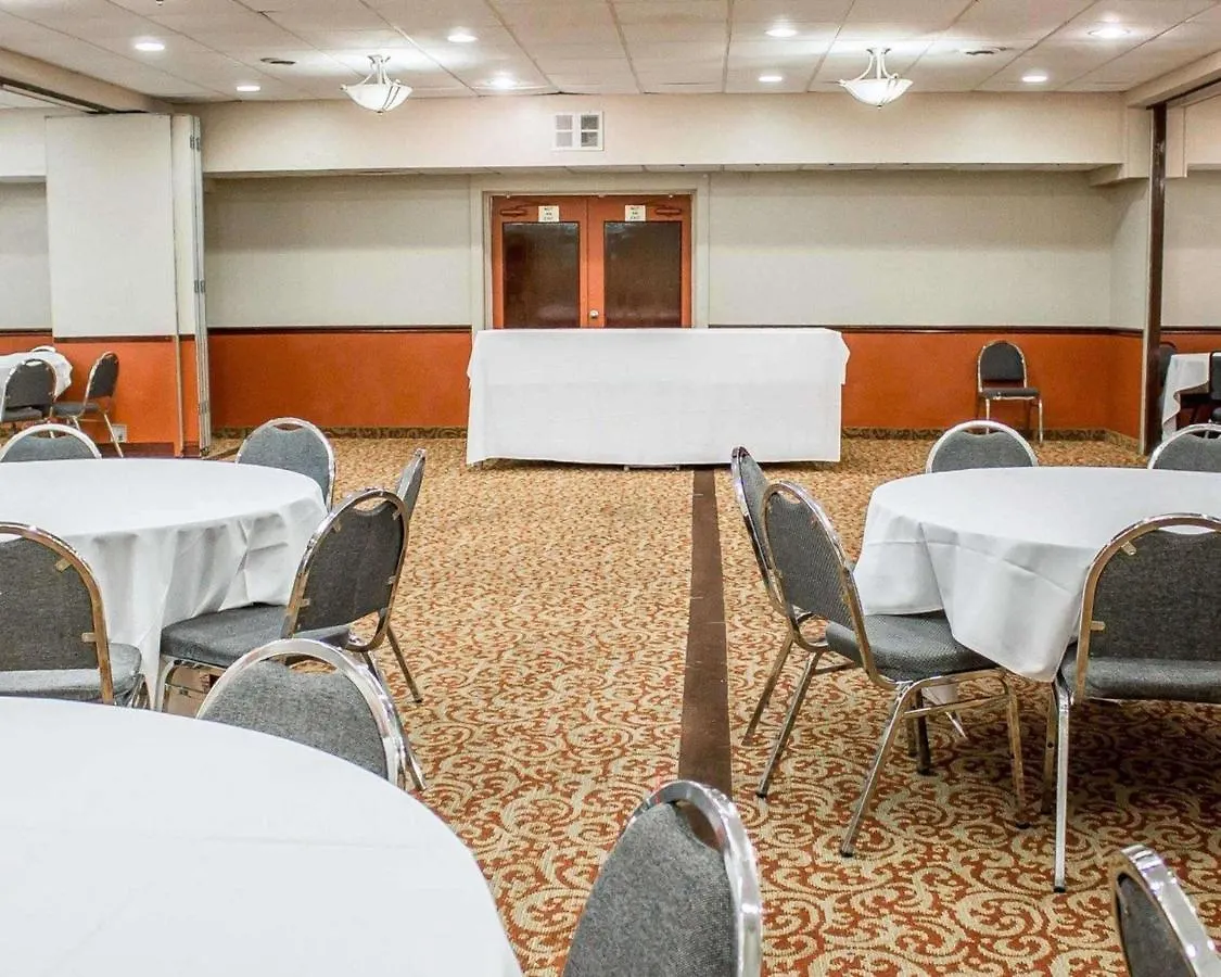 Hotel Norwood Inn & Suites Columbus