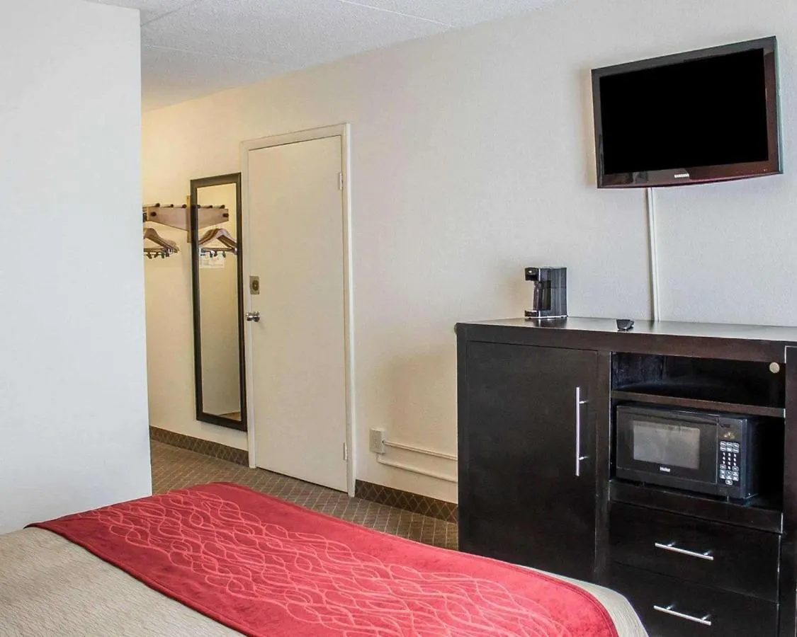 Norwood Inn & Suites Columbus Hotel